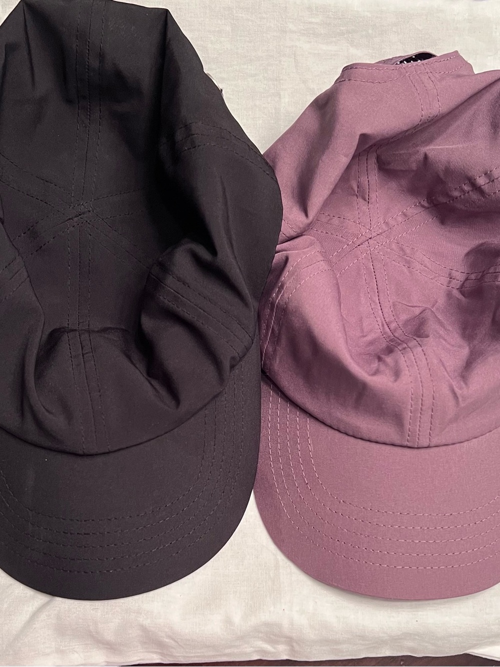 Women’s running hat - Black and Mauve